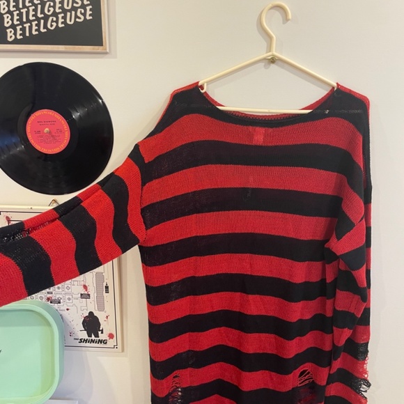 Red/Black Distressed Sweater Dress - Picture 4 of 5